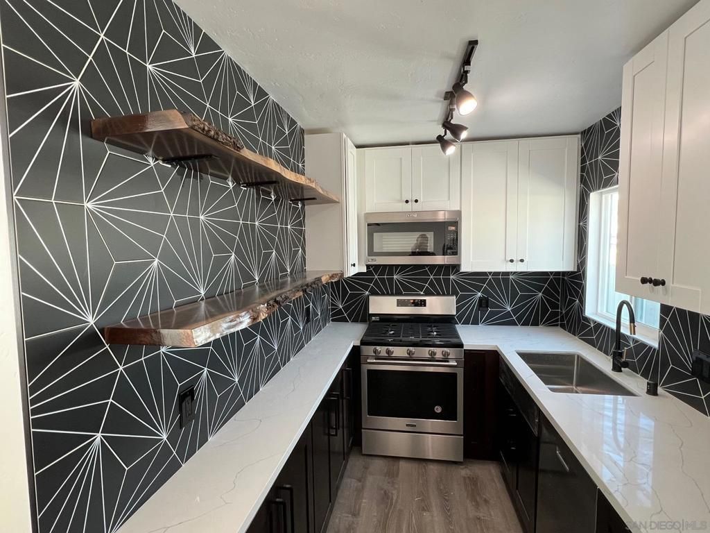 2019 Reed Ave., San Diego