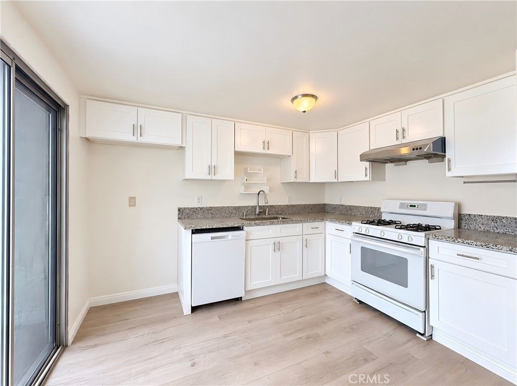 5640 Riverside Dr # 116, Chino