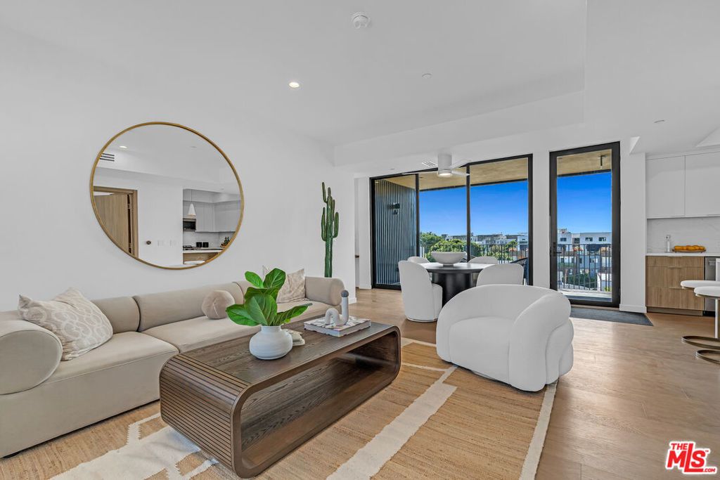 1257 N Detroit Street # 401, West Hollywood