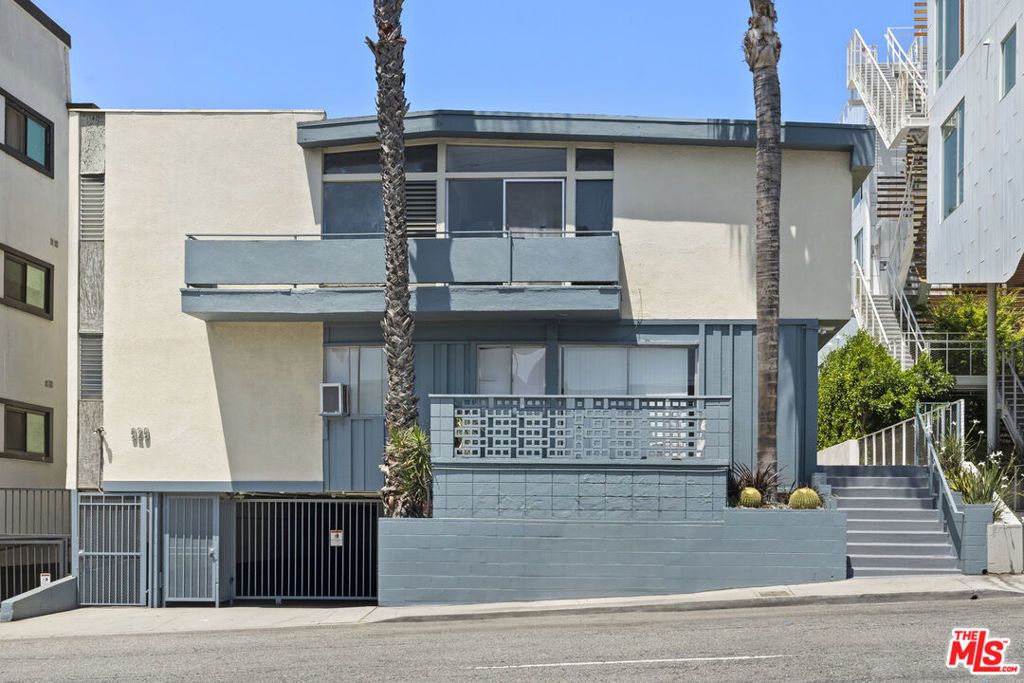 929 N San Vicente Boulevard # 4, West Hollywood