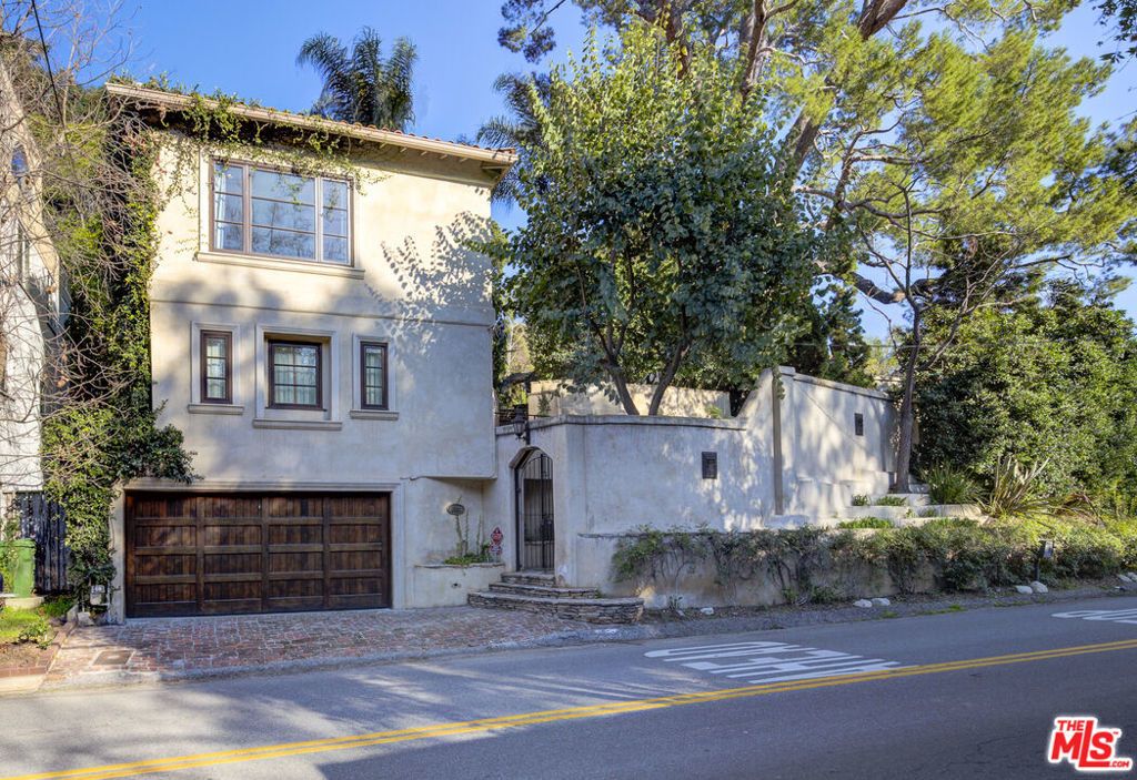 2880 Nichols Canyon Road, Los Angeles