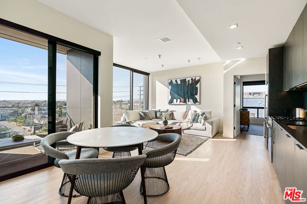 3688 Overland Avenue # 404, Los Angeles