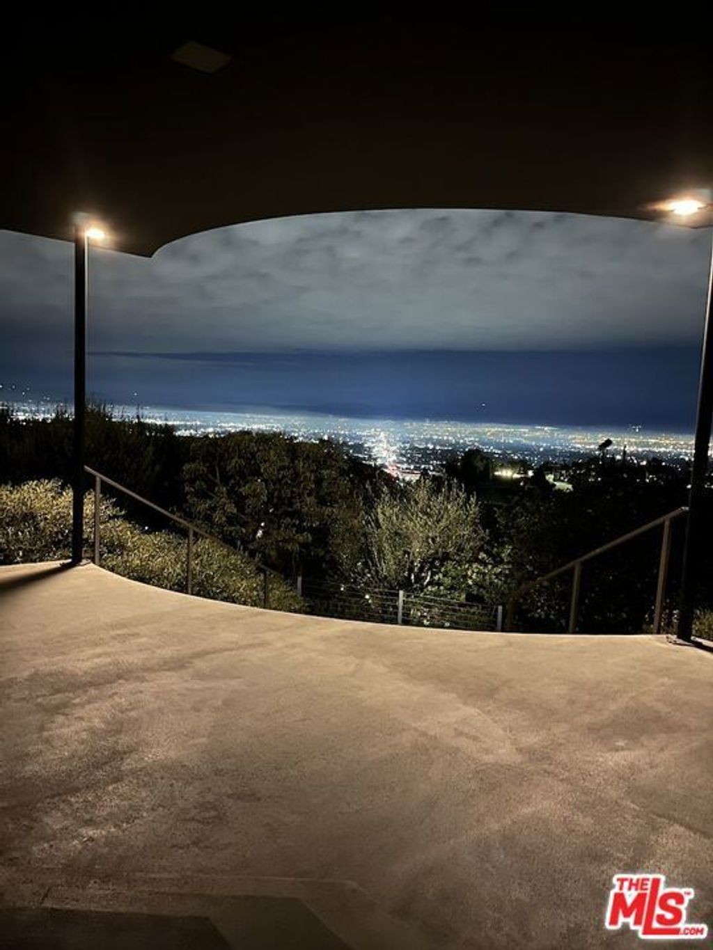 14513 Mulholland Drive, Los Angeles