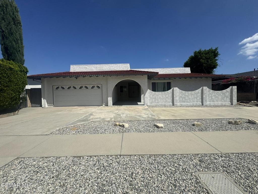 6712 Randiwood Lane, West Hills