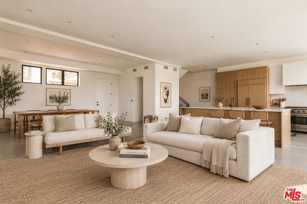 1628 Micheltorena Street, Los Angeles
