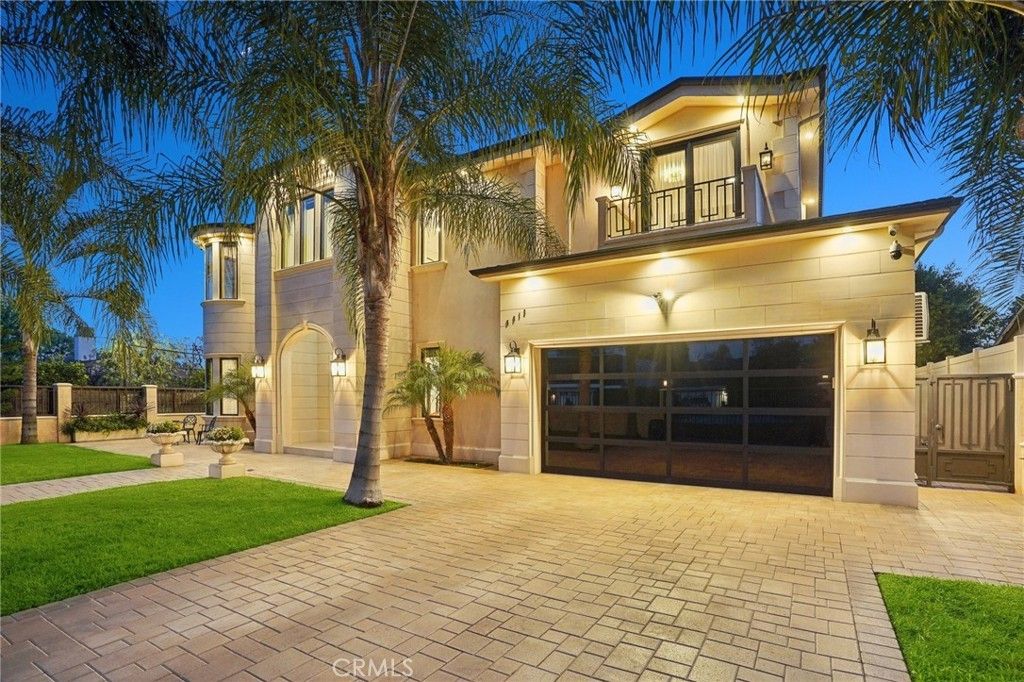 5513 Murietta Avenue, Sherman Oaks