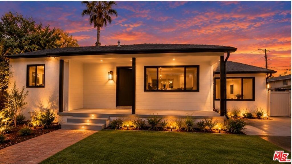 17807 Bromley Court, Encino