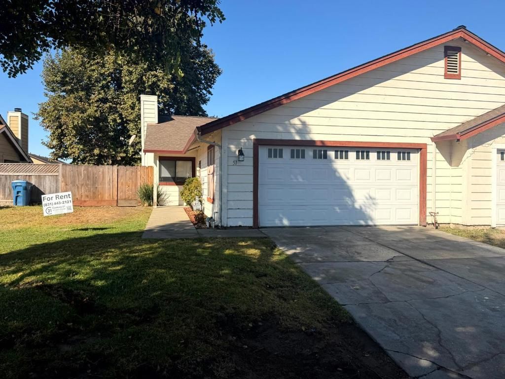 51 Julia Avenue, Salinas