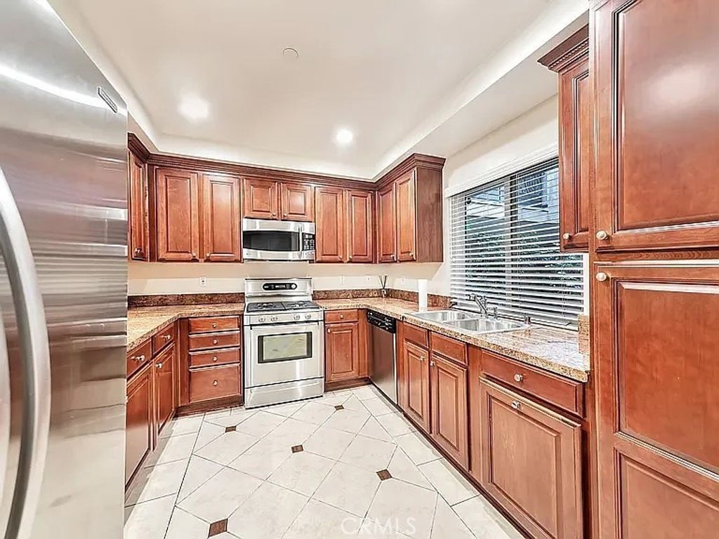 4533 Vista Del Monte # 104, Sherman Oaks
