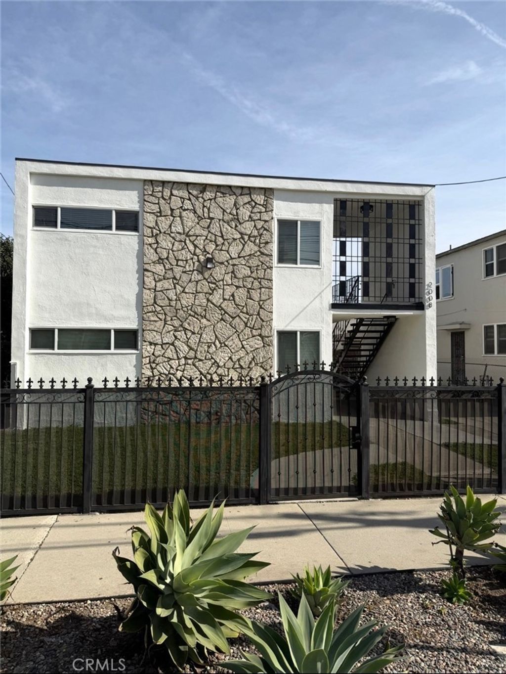 2008 Griffin Avenue, Los Angeles