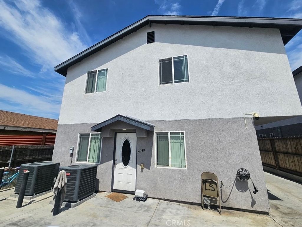 4240 Eugene St, Los Angeles