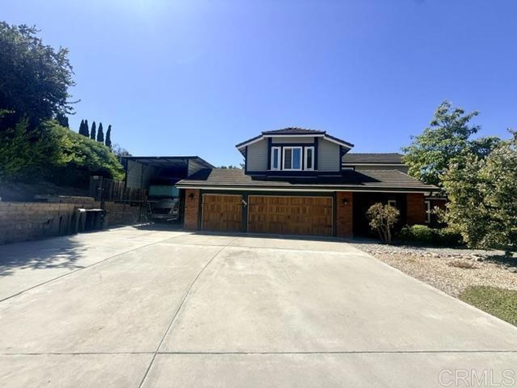 526 Trailridge Drive, Bonita