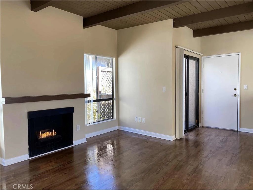 399 W Bay # C202, Costa Mesa