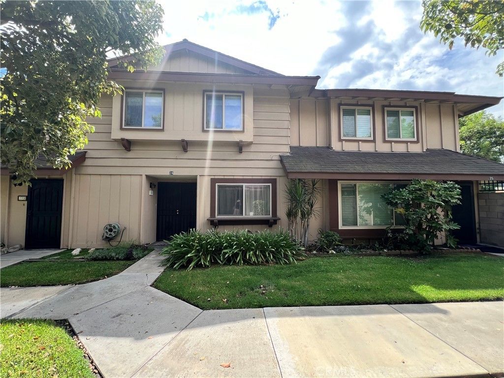 11000 Woodruff Avenue # 24, Downey