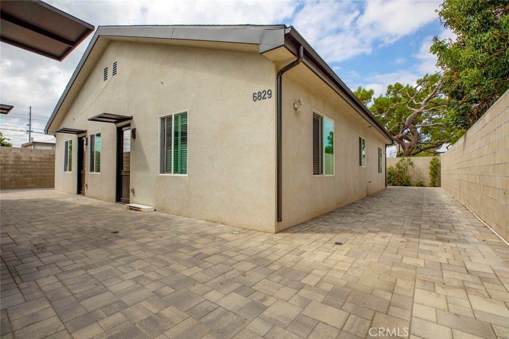 6829 Bellaire Avenue, North Hollywood