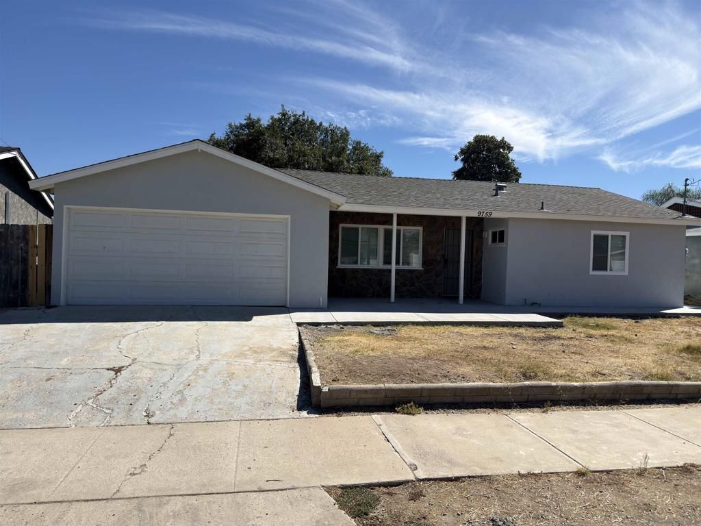 9759 Abbeywood Road, Santee
