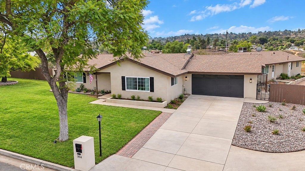 1404 Highridge Street, Riverside