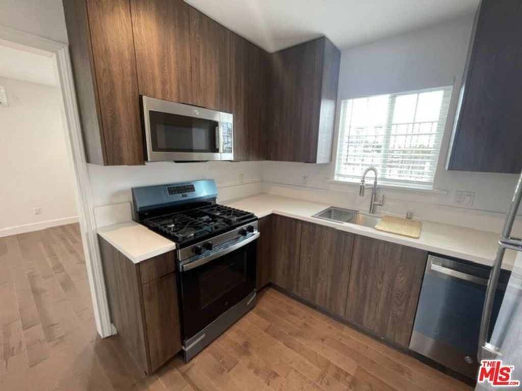 2000 Lincoln Boulevard # 2004, Venice