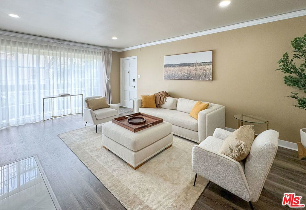 153 S Linden Drive # 1, Beverly Hills