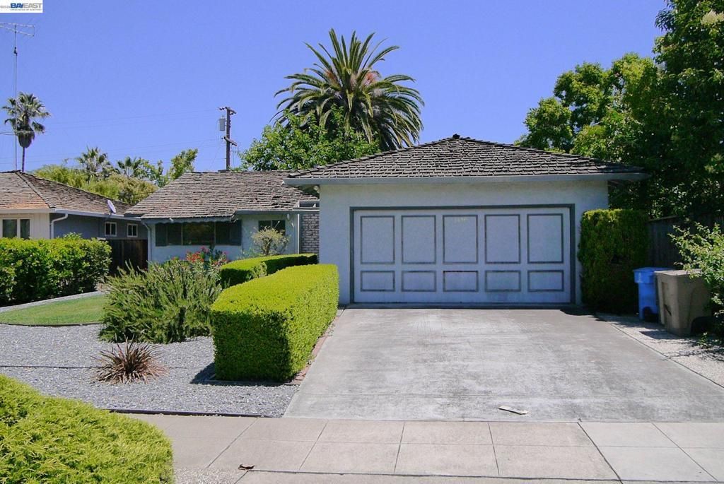 1420 Primrose Way, Cupertino