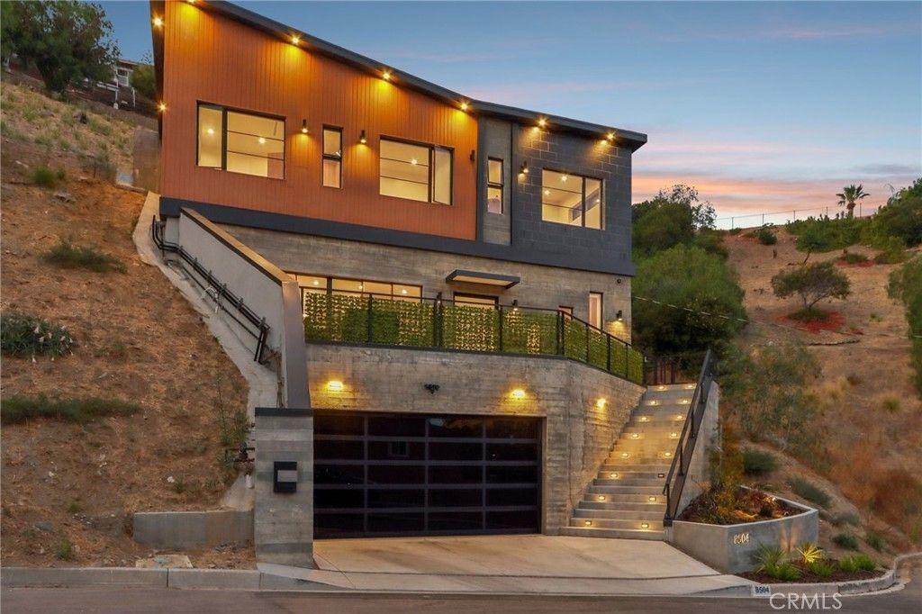 8504 Outland View Drive, Sun Valley