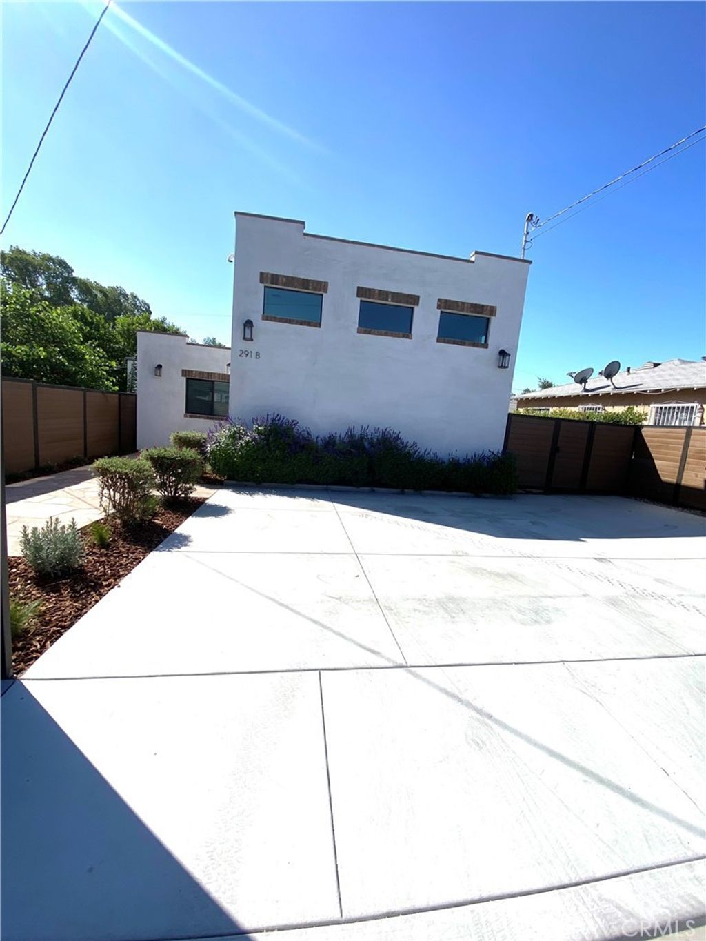 291 6th, Upland