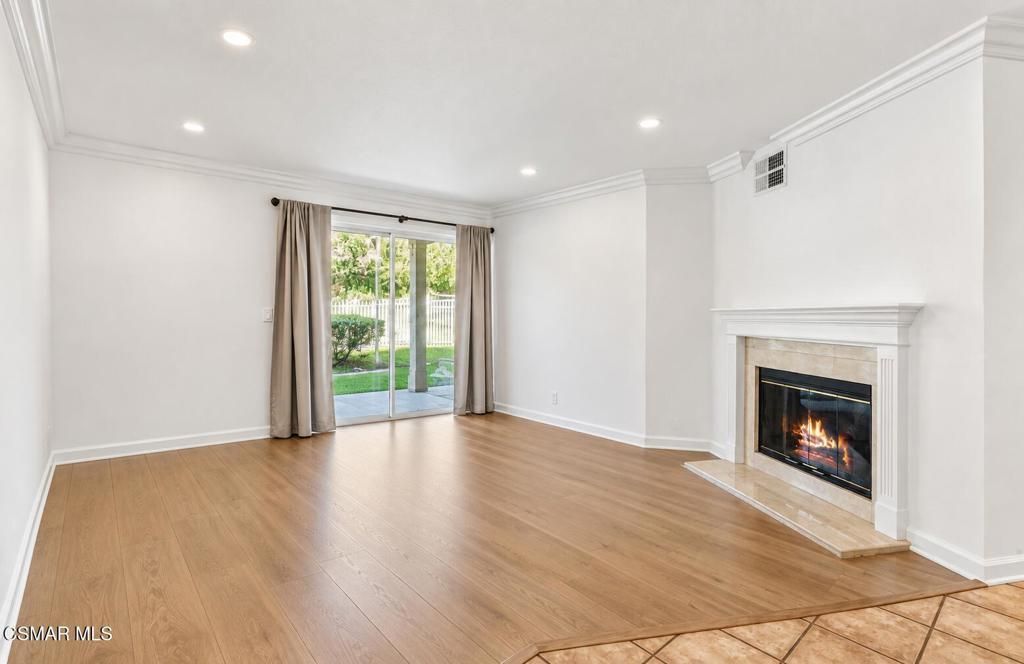 5805 Oak Bend Lane # 211, Oak Park