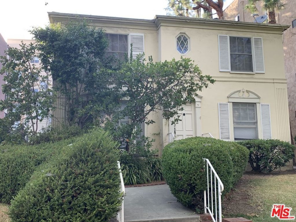 325 N Palm Drive # F, Beverly Hills