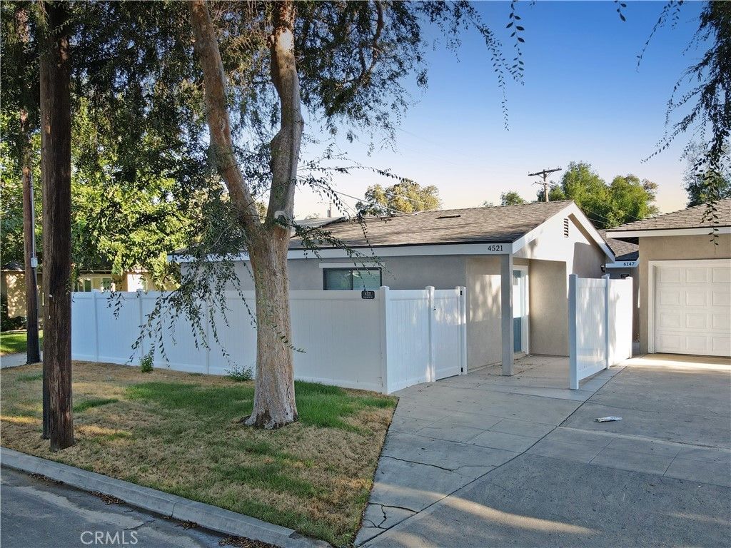 4521 Emerson Street, Riverside