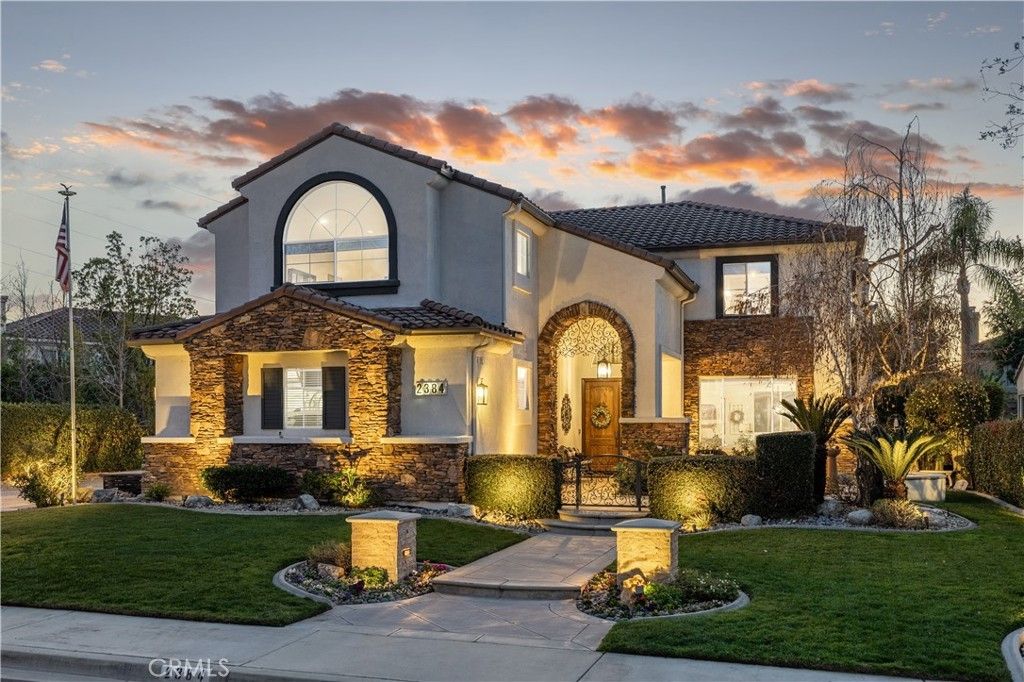 2384 Canyon Crest, La Verne