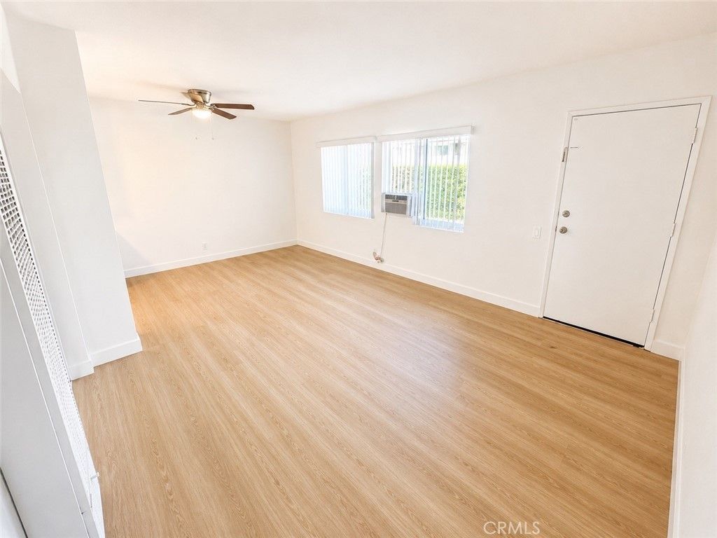 1442 E Maple St, Glendale