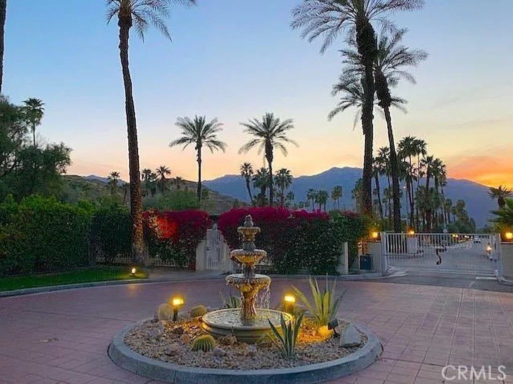 2700 Lawrence Crossley Road # 96, Palm Springs