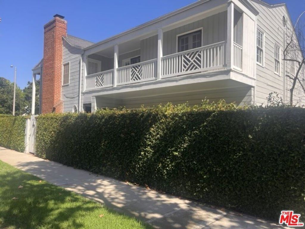 402 S Canon Drive # A, Beverly Hills