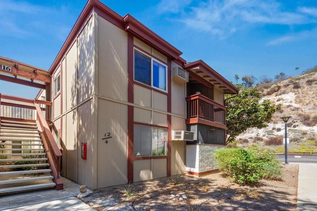 5422 Adobe Falls Rd # 12, San Diego