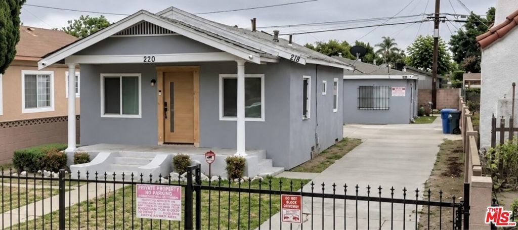 218 E 81st Street, Los Angeles
