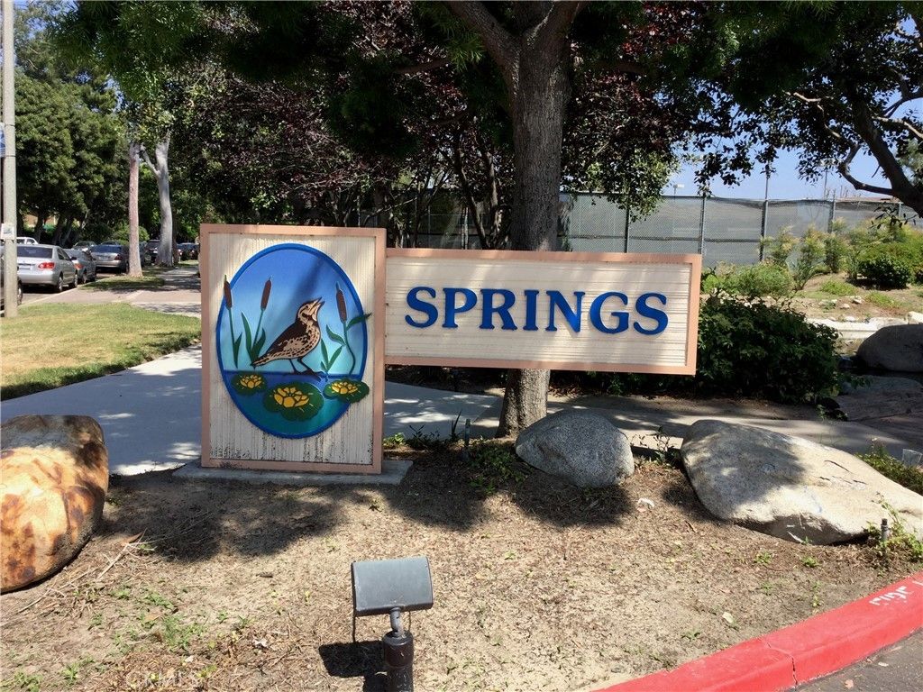 20 Streamwood, Irvine