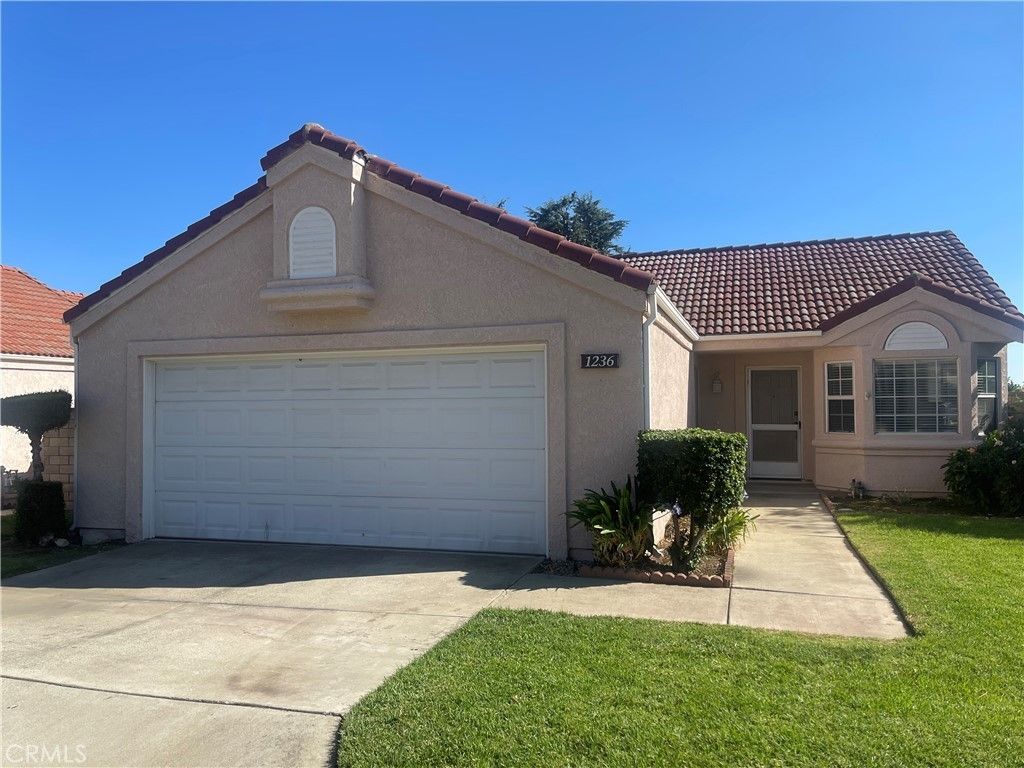 1236 Granada, Upland