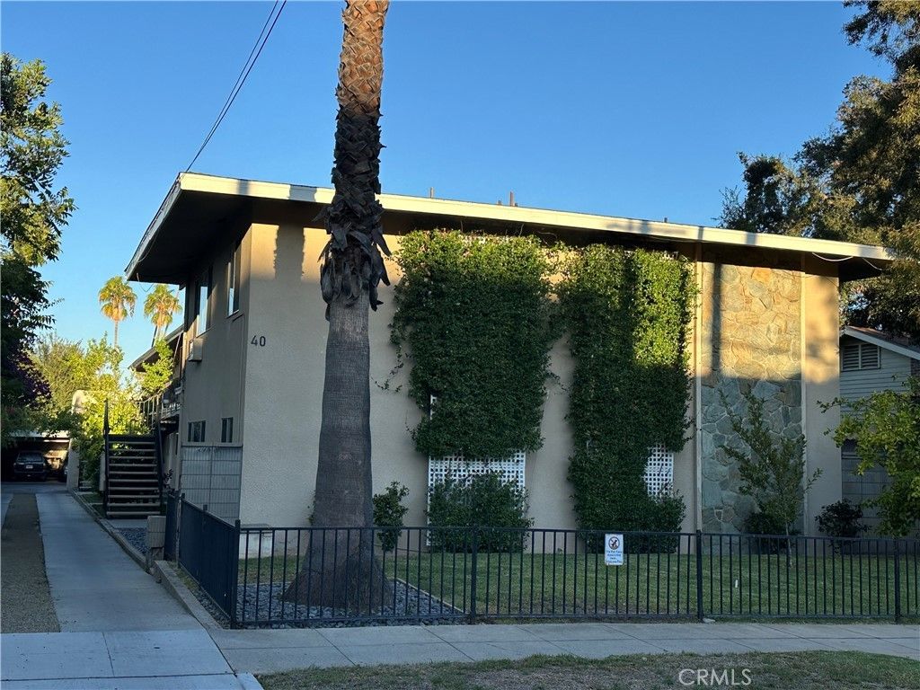 40 Harkness Ave # 4, Pasadena