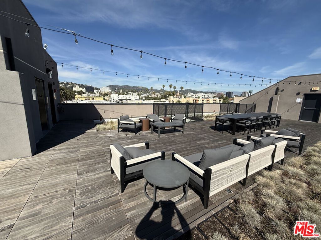 1130 N Orange Drive # 403a, Los Angeles
