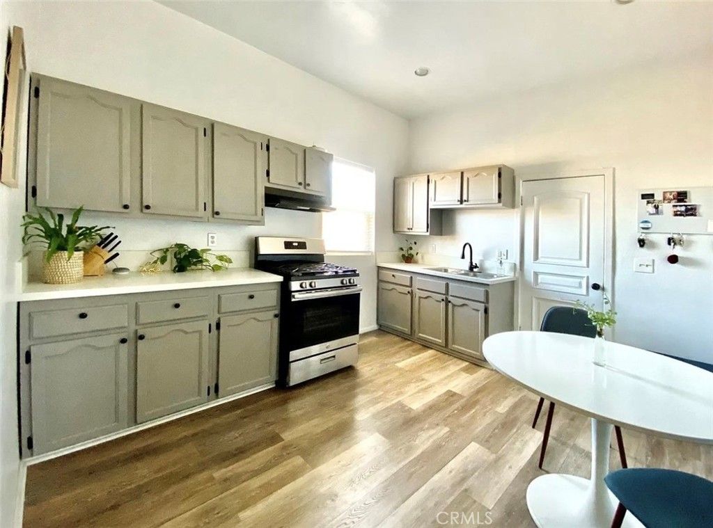 1441 Pleasant, Los Angeles