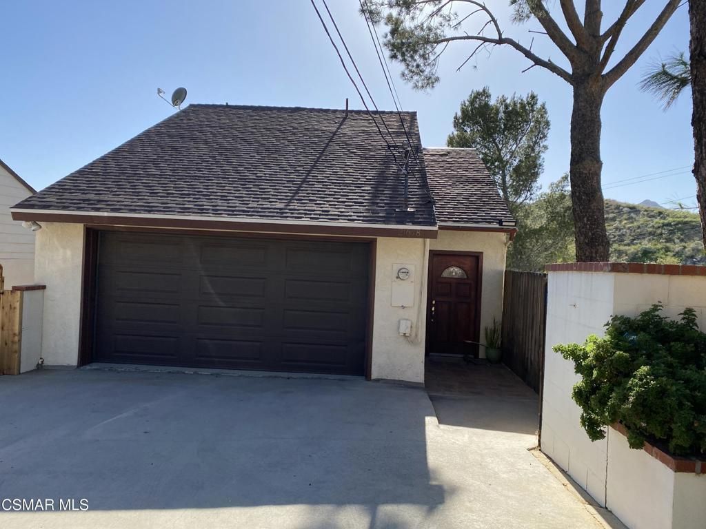 21678 Wo He Lo Trail, Chatsworth