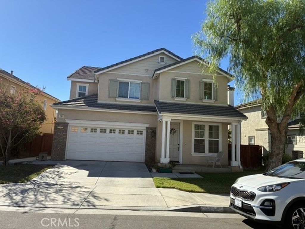 3881 Bluff St, Perris