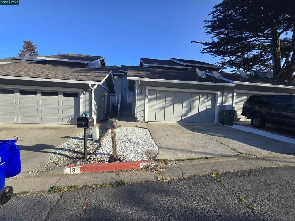 21 Dove Ln, Richmond