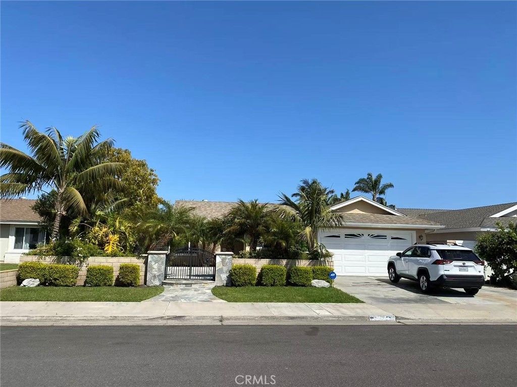20702 Elizabeth, Huntington Beach