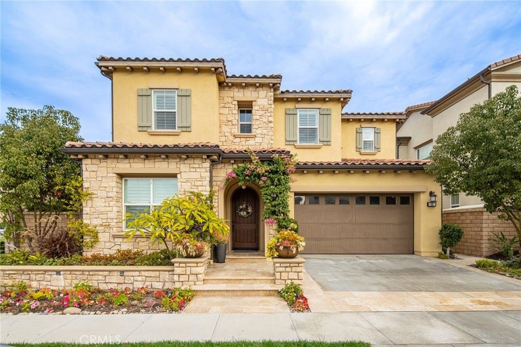 10 Tomango, Lake Forest