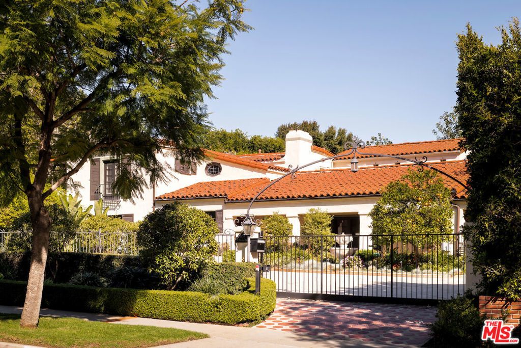 902 N Whittier Drive, Beverly Hills
