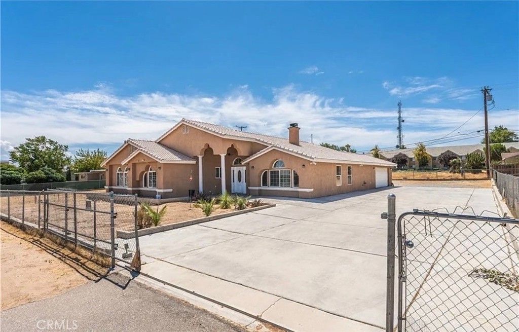 15921 Pine St., Hesperia