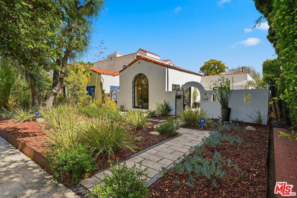 860 S Mullen Avenue, Los Angeles