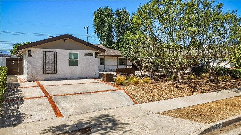 9713 Geyser Avenue, Northridge