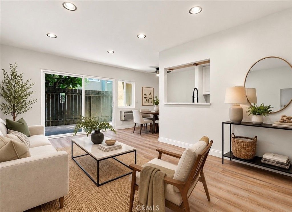 4812 Hollow Corner, Culver City